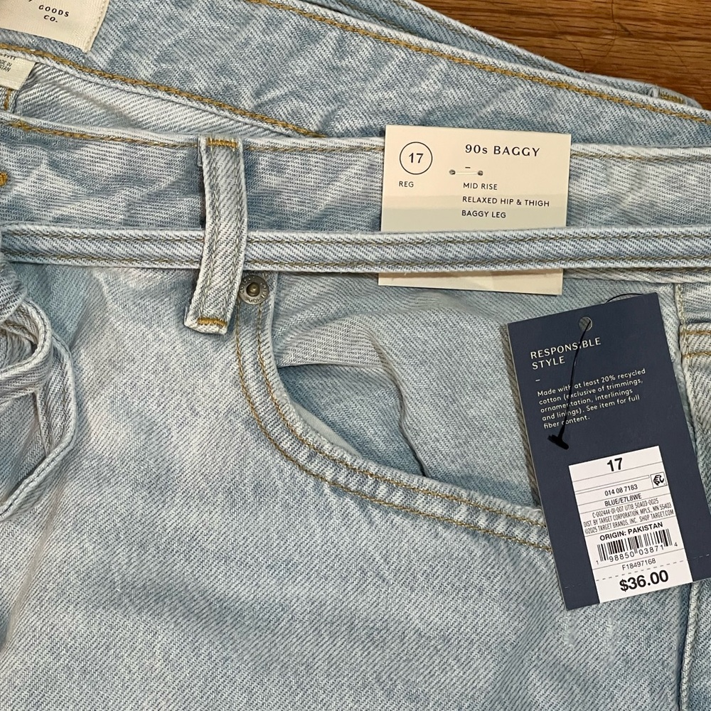 Universal Thread Light Wash Wide Leg Jeans w/removeable denim drawstring - Picture 3 of 4